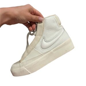 👟NIKE Women's Blazer Mid Victory